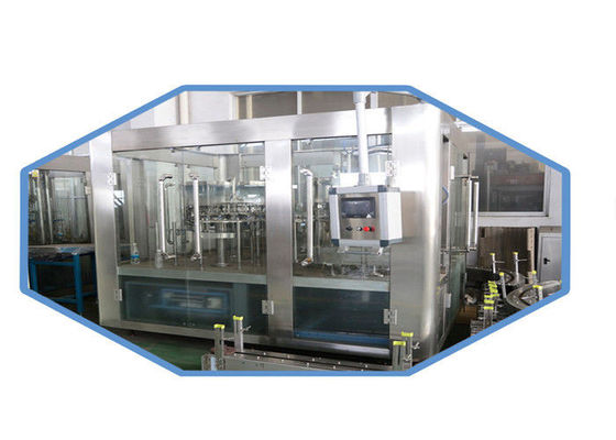 Máquina de rellenar de la bebida de 8000 BPH de la soda automática confiable carbónica de la máquina de rellenar proveedor
