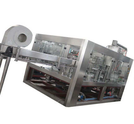 Máquina de rellenar de la bebida carbónica de la botella del ANIMAL DOMÉSTICO, 3 en 1 máquina de rellenar del agua carbónica proveedor