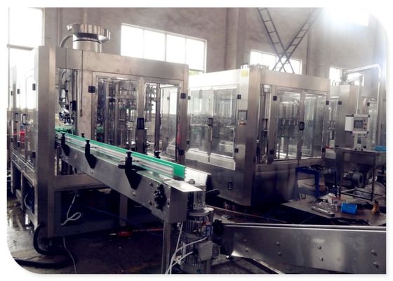 Máquina de rellenar líquida de alta velocidad de Monoblock, embotelladora del agua mineral proveedor
